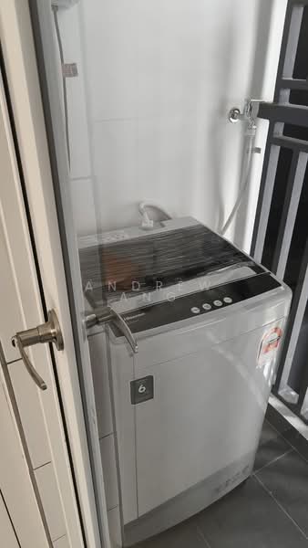 Service Residence for Rent at Vista Tiara (MBW Bay) - Andrew Ang - Balcony - PropertyGuru.com.my