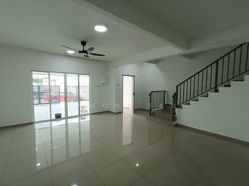 2-storey Terraced House for Rent in Taman Belimbing Harmoni (Durian Tunggal) - Ramona Tan - Living Room - PropertyGuru.com.my