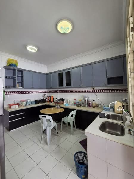 2-storey Terraced House for Sale in Taman Molek (Johor Bahru) - Jong Chen - Kitchen - PropertyGuru.com.my