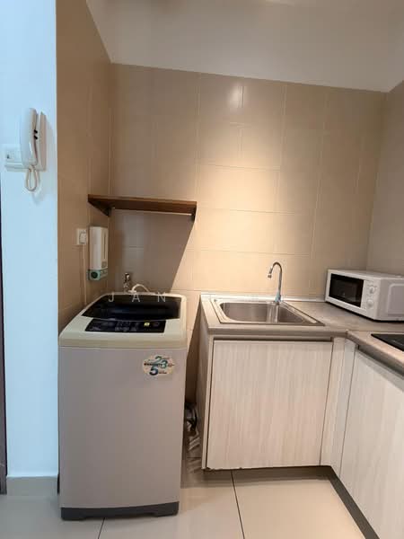 Service Residence for Sale at Flexis @ One South - Janet Au - Kitchen - PropertyGuru.com.my