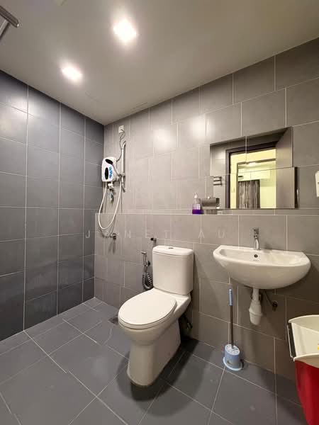 Service Residence for Sale at Flexis @ One South - Janet Au - Bathroom - PropertyGuru.com.my