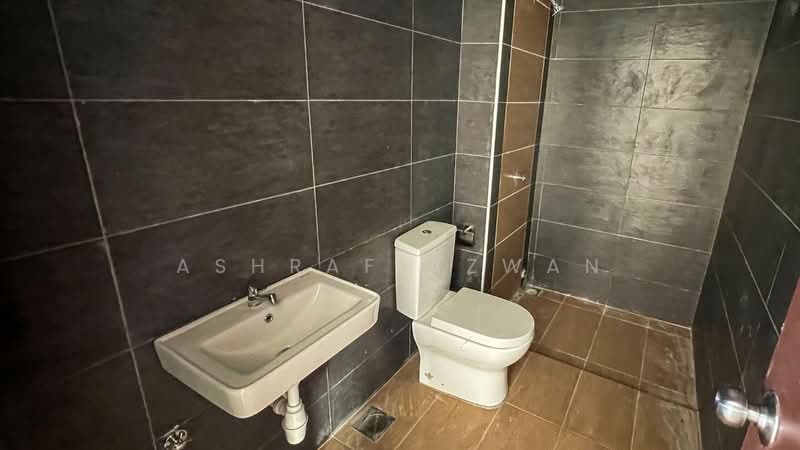 Semi-Detached House for Sale in Kepala Batas (Penang) - Ashraf Azwan - Bathroom - PropertyGuru.com.my