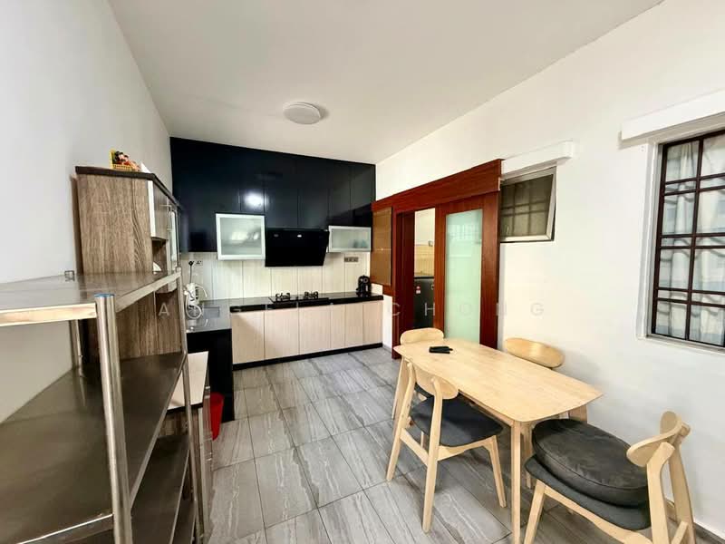 Rumah Teres 2 Tingkat untuk Disewa di Taman Setia Indah (Tebrau) - Angela Chong - Kitchen - PropertyGuru.com.my