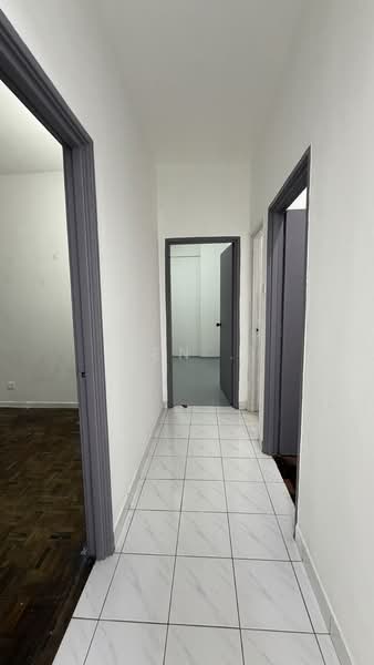 Apartment for Rent at Suria Kipark Damansara - Ken . - Corridor - PropertyGuru.com.my
