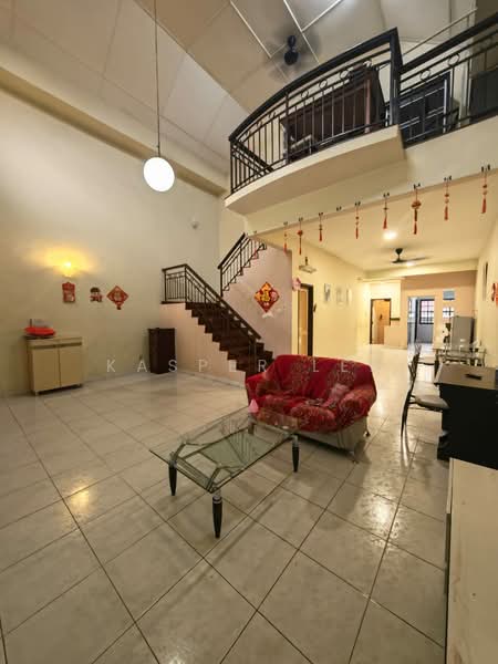 Rumah Teres 1.5 Tingkat untuk Disewa di Taman Pelangi Indah (Ulu Tiram) - Kasper Lee - Living Room - PropertyGuru.com.my