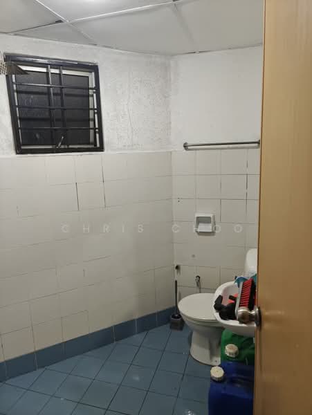 Pangsapuri untuk Dijual di Melur Apartment - Chris Choo - Bathroom - PropertyGuru.com.my
