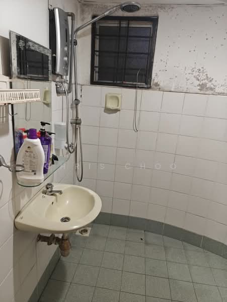 Pangsapuri untuk Dijual di Melur Apartment - Chris Choo - Bathroom - PropertyGuru.com.my