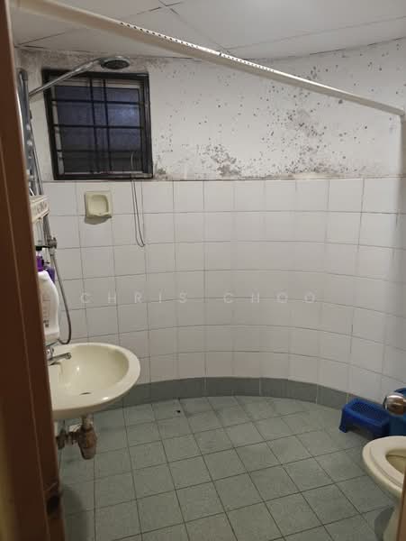 Pangsapuri untuk Dijual di Melur Apartment - Chris Choo - Bathroom - PropertyGuru.com.my