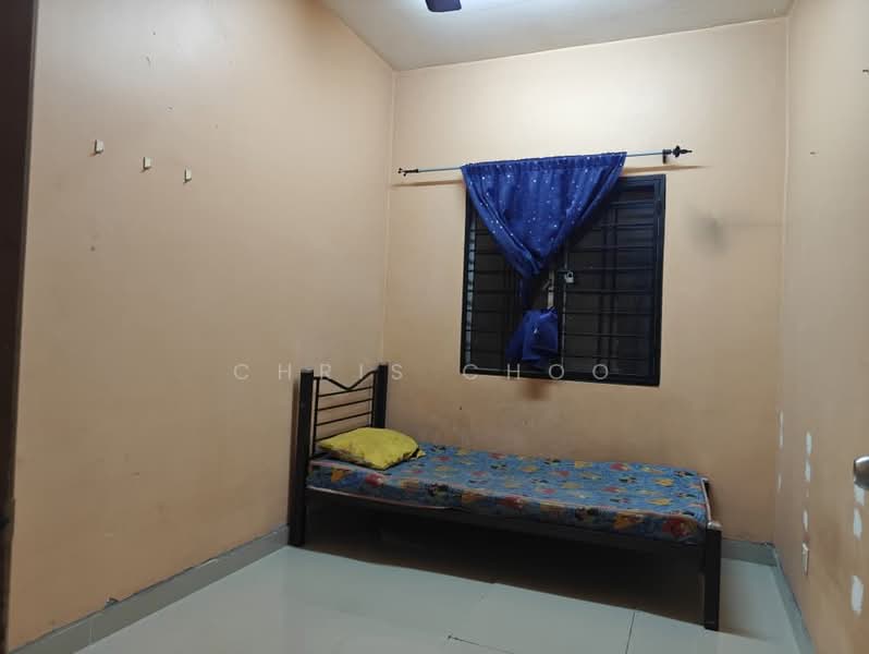 Pangsapuri untuk Dijual di Melur Apartment - Chris Choo - Bedroom - PropertyGuru.com.my