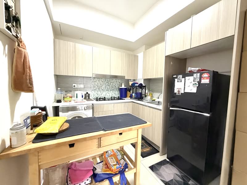 Service Residence for Sale at Gravit8, Klang - Eda Zainal - PropertyGuru.com.my