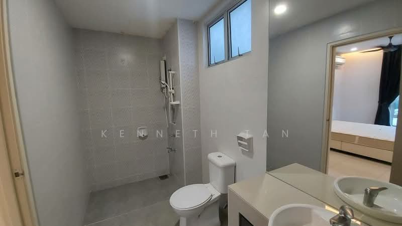 Apartment for Rent at Austin Suites (Permata Austin) - Kenneth Tan - Bathroom - PropertyGuru.com.my
