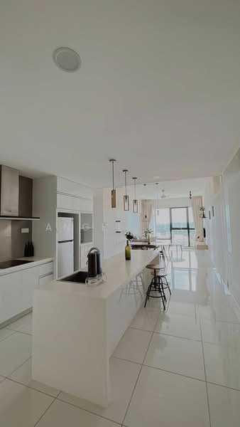 Service Residence for Rent at Southkey Mosaic - Angel Lee - Kitchen - PropertyGuru.com.my