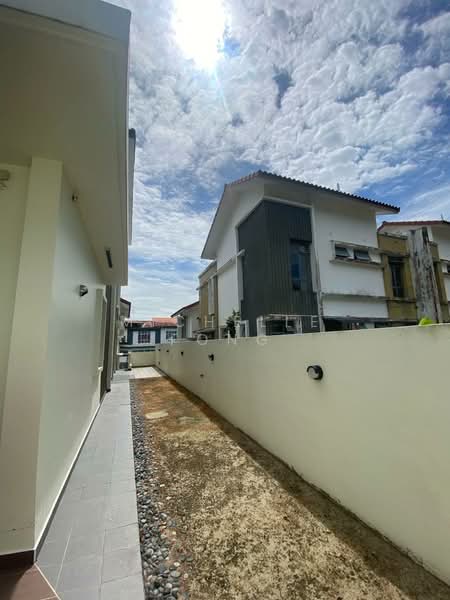 Rumah Berkembar untuk Dijual di Taman Impian Emas (Skudai) - Michelle Fong - Exterior - PropertyGuru.com.my