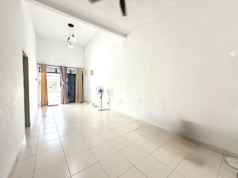 1-storey Terraced House for Sale in Klang (Selangor) - Eda Zainal - PropertyGuru.com.my