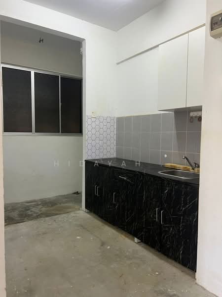 Pangsapuri untuk Disewa di Taman Ria - Hidayah . - Kitchen - PropertyGuru.com.my