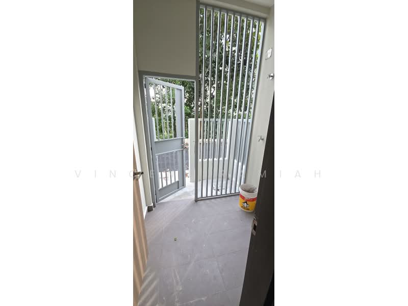 Rumah Teres 2 Tingkat untuk Dijual di Bandar Kinrara (Selangor) - Vincent Ramiah - Entrance - PropertyGuru.com.my