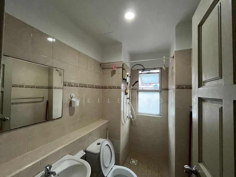 Condominium for Rent at Kelana Mahkota - Shelley Ng - Bathroom - PropertyGuru.com.my