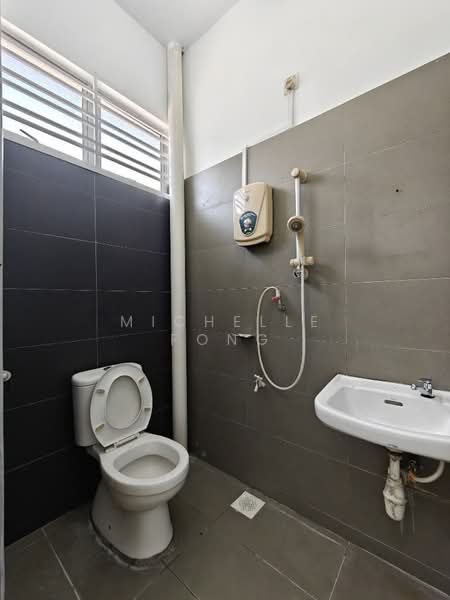 1-storey Terraced House for Sale in Taman Mount Austin (Tebrau) - Michelle Fong - Bathroom - PropertyGuru.com.my