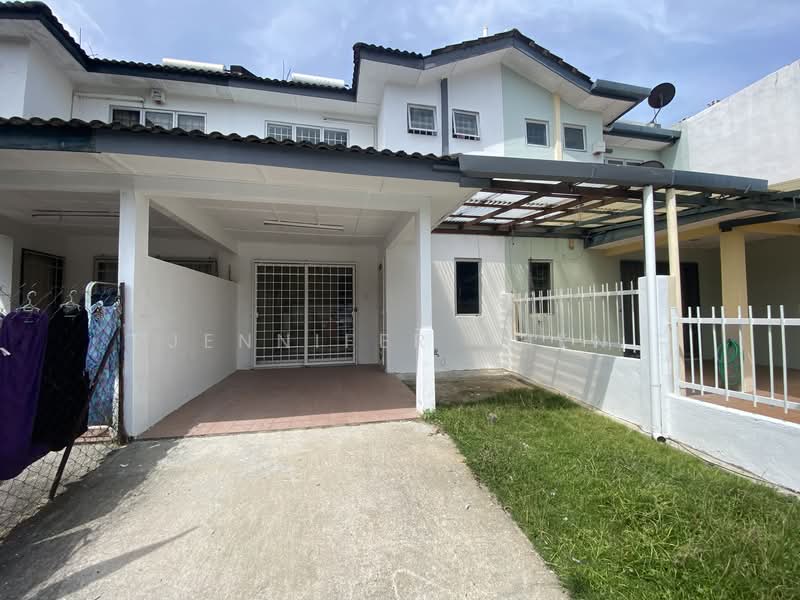 2-storey Terraced House for Sale in TAMAN PUCHONG UTAMA (Puchong) - Jennifer Chen - Exterior - PropertyGuru.com.my
