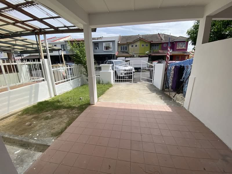 2-storey Terraced House for Sale in TAMAN PUCHONG UTAMA (Puchong) - Jennifer Chen - Exterior - PropertyGuru.com.my