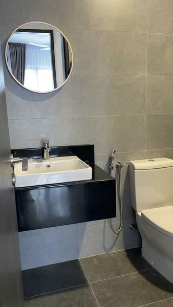 Servis Apartment untuk Disewa di Sunway Velocity TWO - Sky Choo - Bathroom - PropertyGuru.com.my