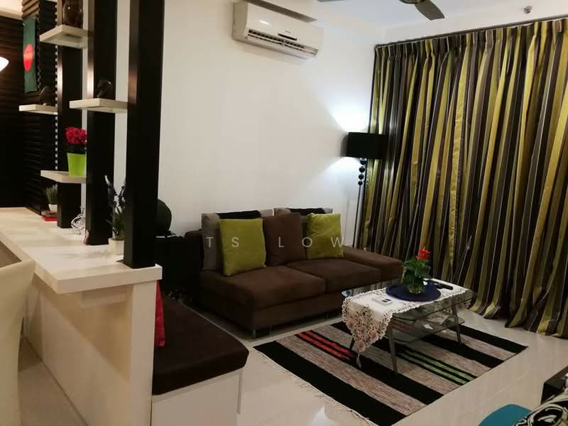 Kondominium untuk Dijual di Shaftsbury Residence - TS Low - Living Room - PropertyGuru.com.my
