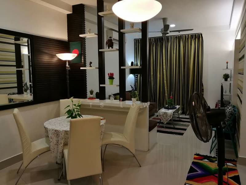 Kondominium untuk Dijual di Shaftsbury Residence - TS Low - Living Room - PropertyGuru.com.my