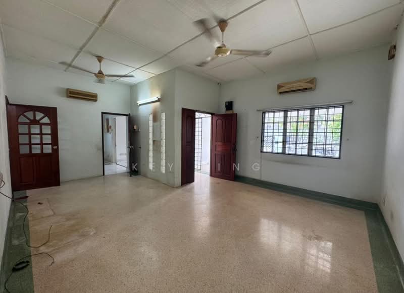 Bungalow for Sale in Seksyen 12 (Petaling Jaya) - Key Ling - Living Room - PropertyGuru.com.my