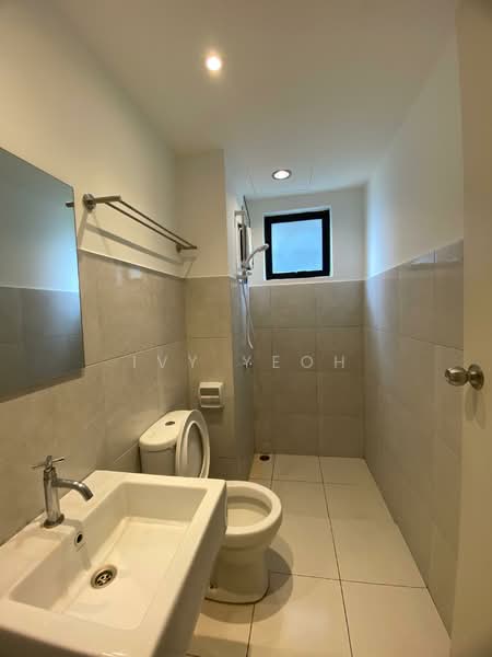 Condominium for Rent at TRI PINNACLE - Ivy Yeoh - Bathroom - PropertyGuru.com.my