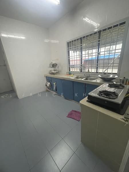 2-storey Terraced House for Sale in Bukit Indah (Iskandar Puteri (Nusajaya)) - Janice Khoo - Kitchen - PropertyGuru.com.my