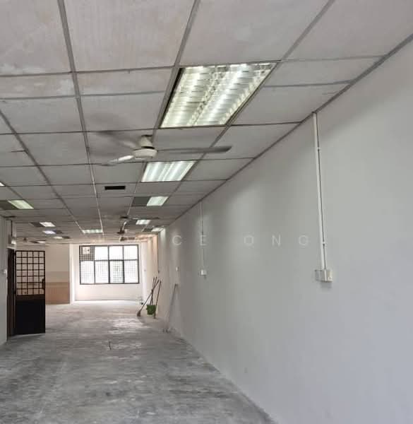 Shop for Rent in Taman Desa Cemerlang (Ulu Tiram) - Joyce Ong - Interior - PropertyGuru.com.my
