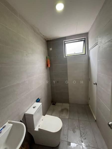 2-storey Terraced House for Sale in Taman Sutera Utama (Skudai) - Herry Goh - Bathroom - PropertyGuru.com.my