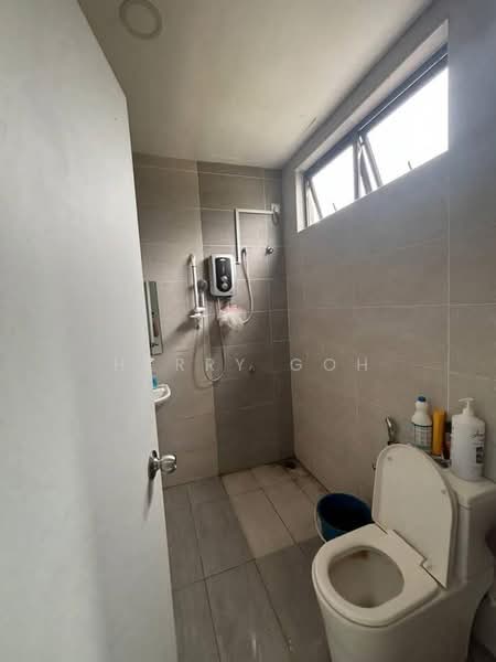 2-storey Terraced House for Sale in Taman Sutera Utama (Skudai) - Herry Goh - Bathroom - PropertyGuru.com.my