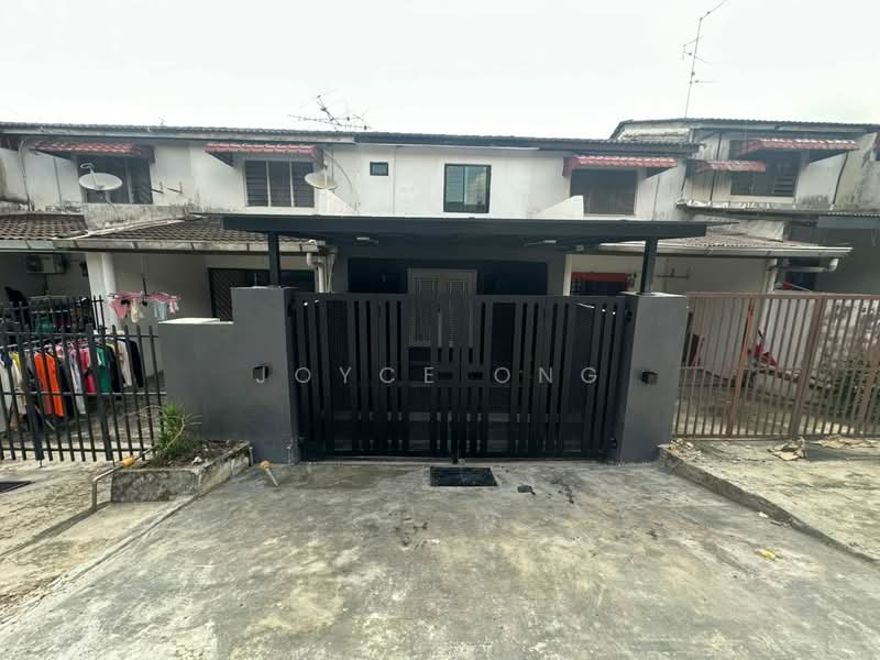 2-storey Terraced House for Sale in Taman Desa Cemerlang (Ulu Tiram) - Joyce Ong - Exterior - PropertyGuru.com.my