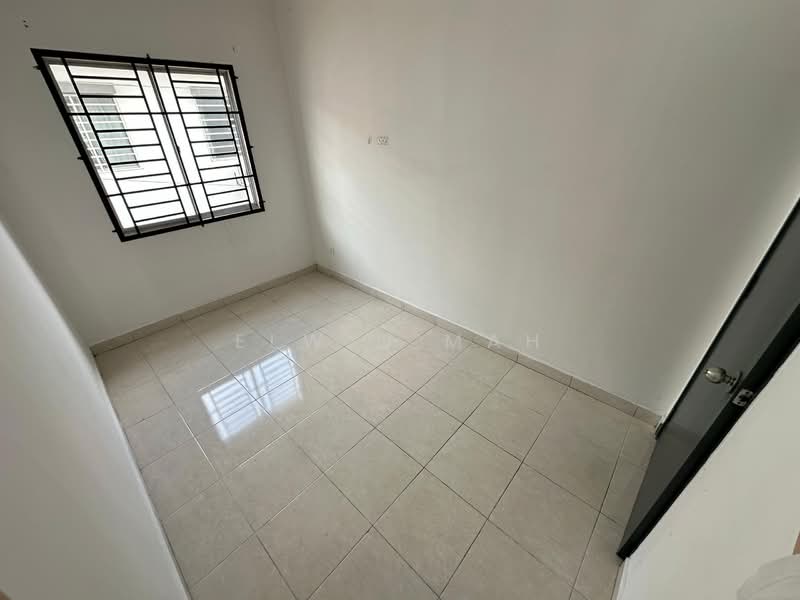 Rumah Teres 2 Tingkat untuk Dijual di Taman Sari Alamanda (Serendah) - Elwin Mah - Interior - PropertyGuru.com.my