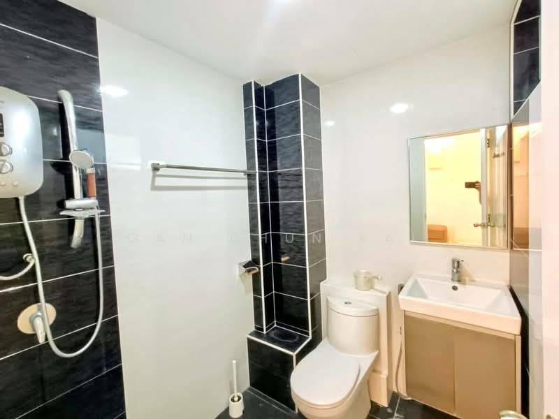 Condominium for Rent at D'Piazza - Gan Chun Kai - Bathroom - PropertyGuru.com.my