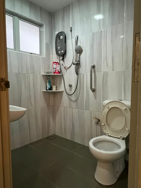 Rumah Bandar untuk Disewa di Seri Kembangan (Selangor) - Nicholas Lew - PropertyGuru.com.my