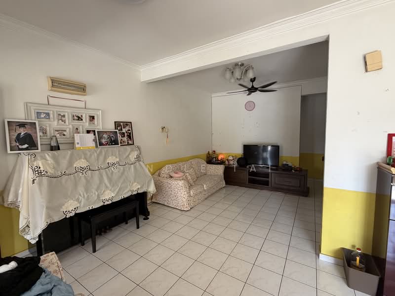 Rumah Teres 2-Tingkat untuk Dijual di BANDAR PUCHONG JAYA (Puchong) - Cindle Tai - Living Room - PropertyGuru.com.my