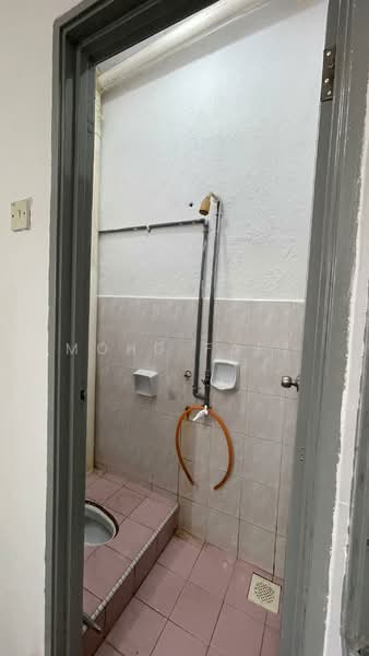 2-storey Terraced House for Sale in Bandar Putra (Kulai) - Mohd Faez - Bathroom - PropertyGuru.com.my