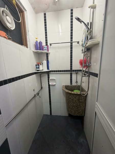 Flat for Sale at Desa Pinang 2 - Fariq Khairil - PropertyGuru.com.my