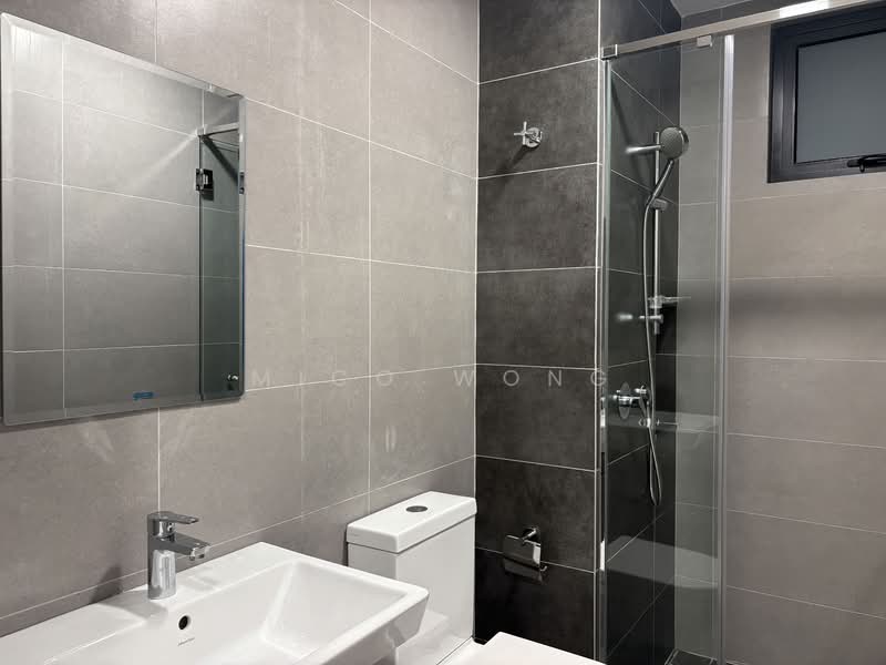 Servis Apartment untuk Disewa di Sunway Belfield - Mico Wong - Bathroom - PropertyGuru.com.my