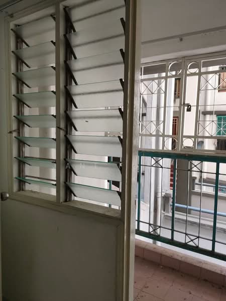 Kondominium untuk Disewa di Menara Alpha - Jane Fong - Balcony - PropertyGuru.com.my