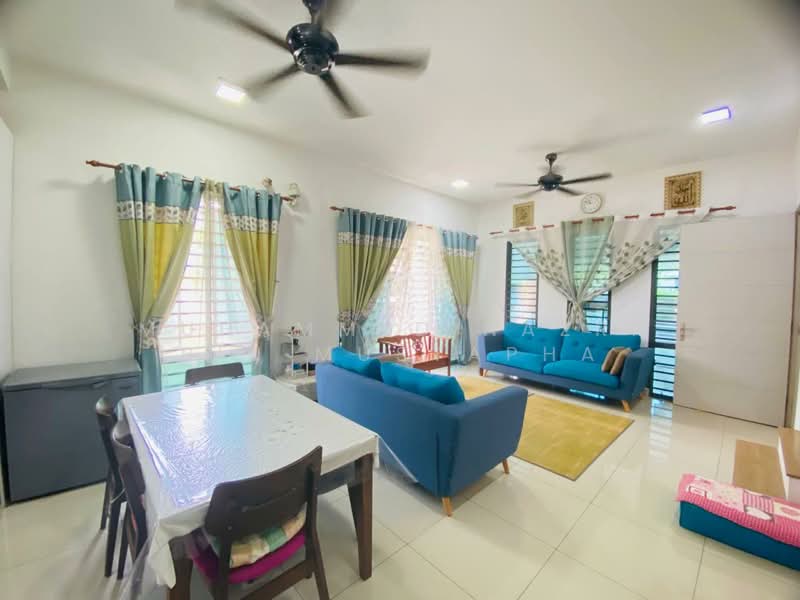 Rumah Teres untuk Dijual di Labu (Negeri Sembilan) - Muhammed Nazri bin Mustapha - Living Room - PropertyGuru.com.my