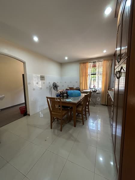 Semi-Detached House for Sale in Ayer Keroh (Melaka) - King Song - Dining Room - PropertyGuru.com.my