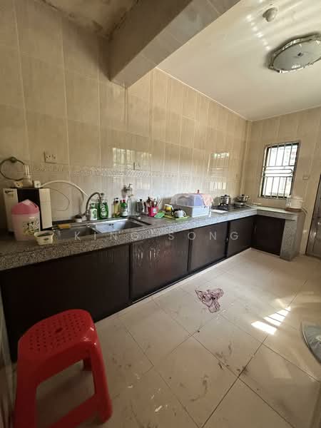 Semi-Detached House for Sale in Ayer Keroh (Melaka) - King Song - Kitchen - PropertyGuru.com.my