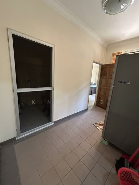 Semi-Detached House for Sale in Ayer Keroh (Melaka) - King Song - Kitchen - PropertyGuru.com.my