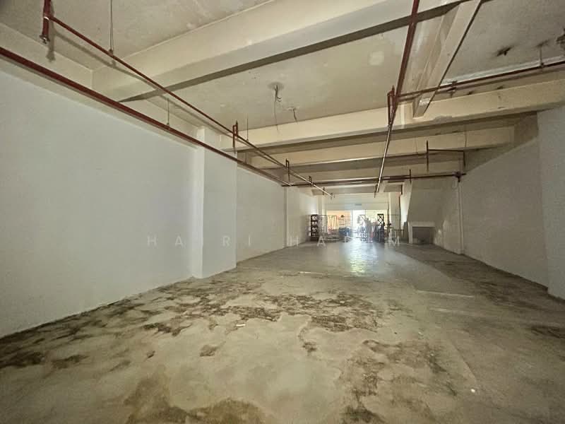 Shop for Rent in Shah Alam (Selangor) - Hairi Halim - Interior - PropertyGuru.com.my