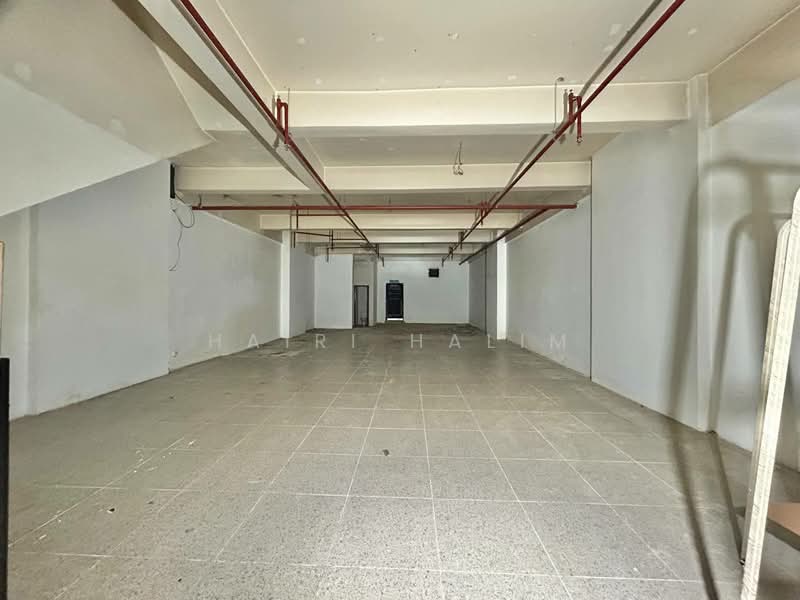 Shop for Rent in Shah Alam (Selangor) - Hairi Halim - Interior - PropertyGuru.com.my