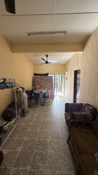 1-storey Terraced House for Sale in Taman Intan (Klang) - Mohd Nazri Alias - Living Room - PropertyGuru.com.my