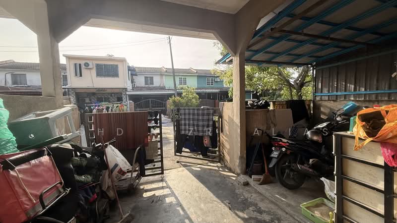 1-storey Terraced House for Sale in Taman Intan (Klang) - Mohd Nazri Alias - Exterior - PropertyGuru.com.my